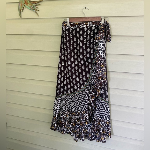 CHRISTIAN SIRIANO Boho chic ruffle midi Skirt sz S paisley foral mixed print EUC - Picture 3 of 9